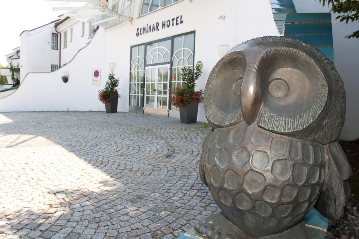 Seminarhotel Gottlesbrunn Exterior foto