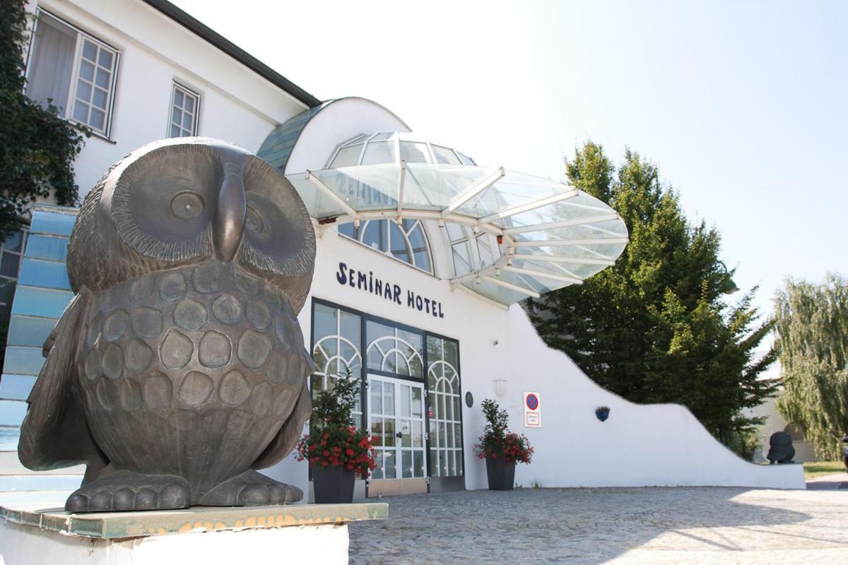 Seminarhotel Göttlesbrunn Exterior foto